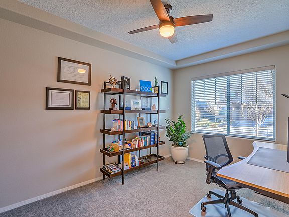 3rd image of 3038 Shannon Ln NE