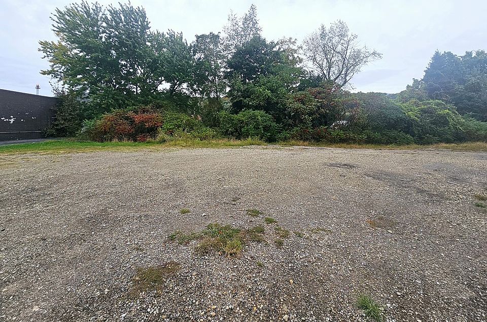 1st image of 219 Main St #1