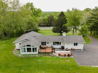 S2120 State Road 35, Alma, WI 54610