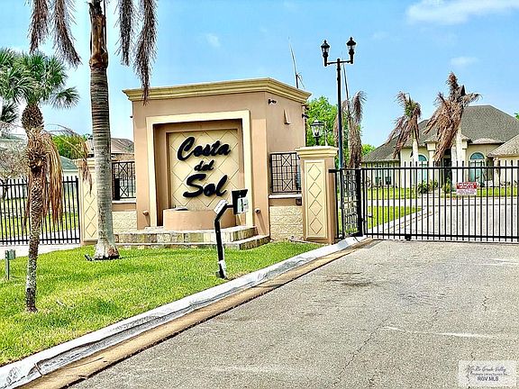 2nd image of 1213 NE Costa Brava Dr