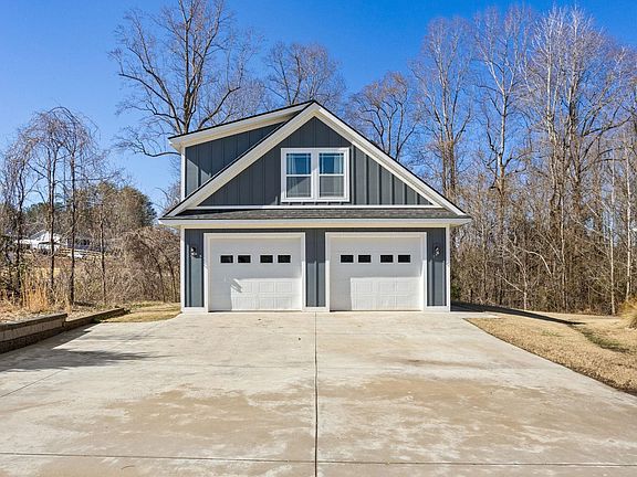 2nd image of 814 Campobello Gramling School Rd