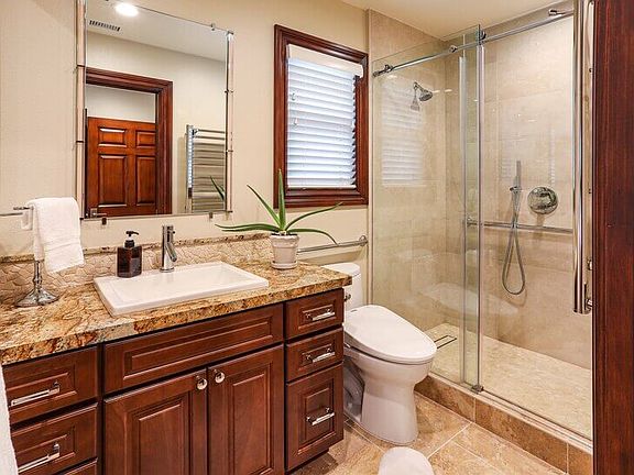 BR 2 Ensuite Bathroom