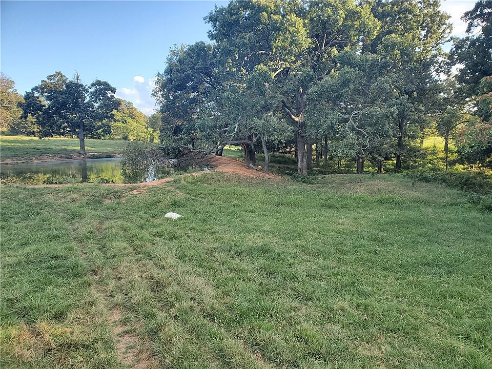 2nd image of Falling Springs Rd