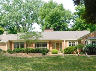 2696 S Webster Ave, Green Bay, WI 54301