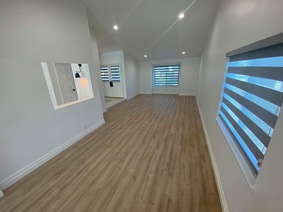 3rd image of 7638 Bobbyboyar Ave