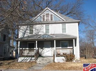 912 Laramie St, Manhattan, KS 66502