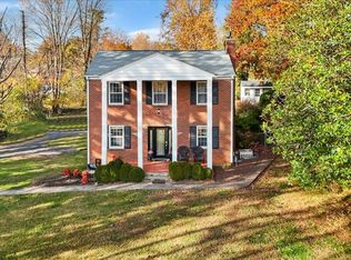 3581 Grandin Rd SW, Roanoke, VA 24018