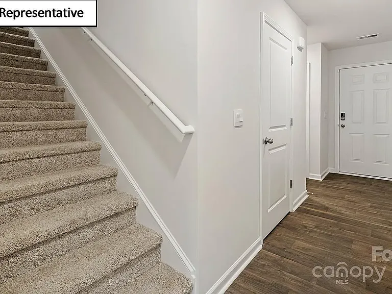 5026 Hyrule Dr — Photo 14
