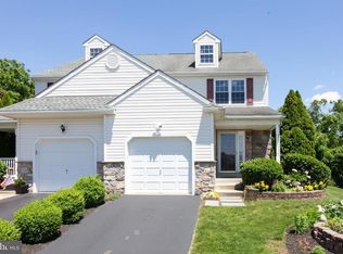 38 Steeplechase Cir, Aston, PA 19014