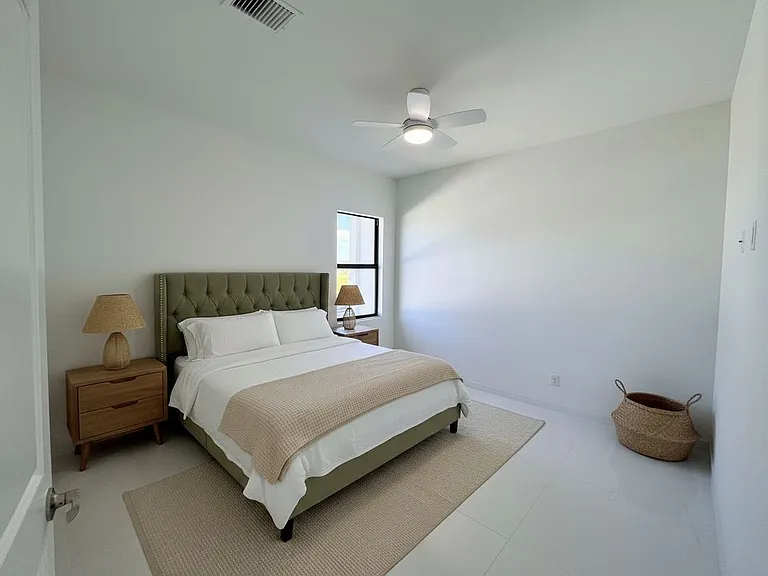 4333 NW 34th Ln — Photo 19