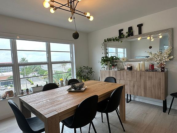 5th image of 3750 Galt Ocean Dr APT 406