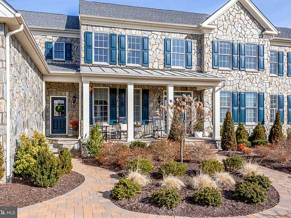 4th image of 5194 Bonnie Brae Farm Dr