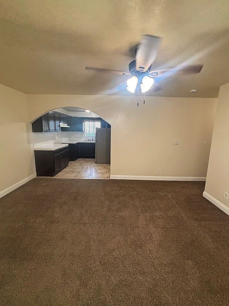 4 bed, 1300 sqft, $3,650 — Photo 4