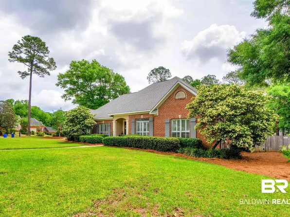 206 N Circle Dr, Fairhope, AL 36532