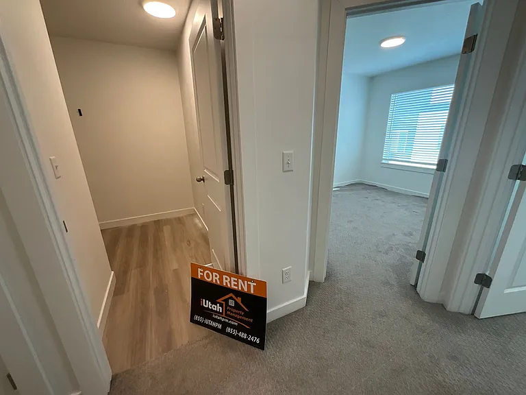 3104 N 1625 E — Photo 20