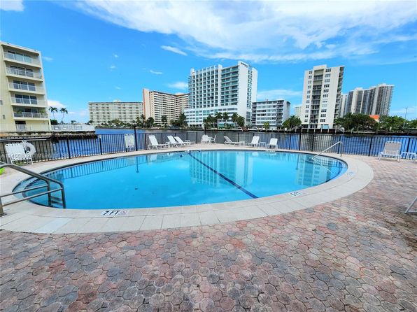 Luxe Beachfront Special 19th Floor W Resort Condo, Fort Lauderdale