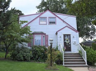 8 Roll Ave, South Amboy, NJ 08879