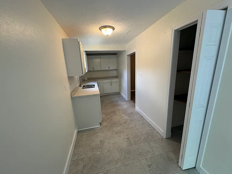 1254 Leeser Ave — Photo 6