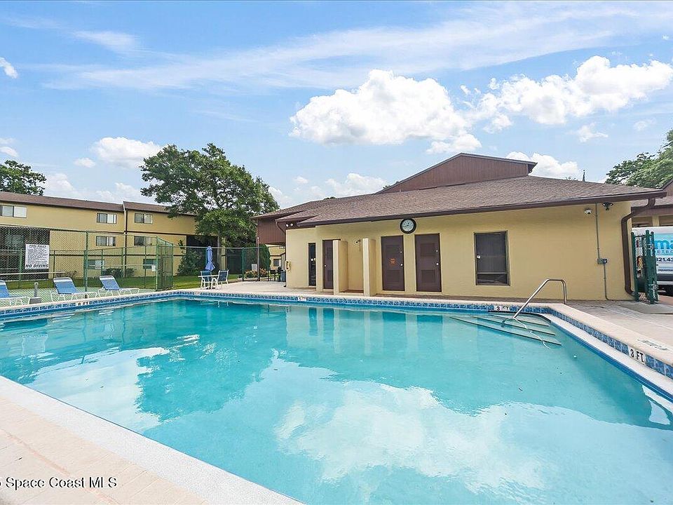 1st image of 7817 Shadowood Dr APT 210