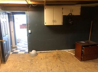 910 Monroe St, Carleton, MI 48117