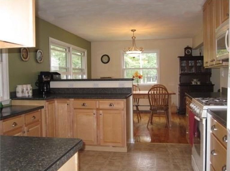 6017 Beechwood Dr, Haslett, MI 48840 Zillow