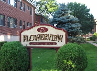 91 Tulip Ave #L-A4, Floral Park, NY 11001