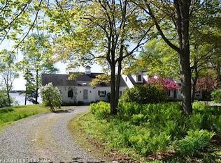39 Bird Ln, Brooklin, ME 04616