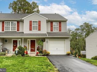 5782 Hidden Lake Dr, Harrisburg, PA 17111