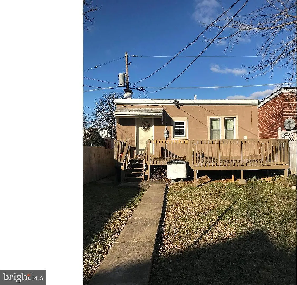 2 bed, 1061 sqft, $1,800 — Photo 1