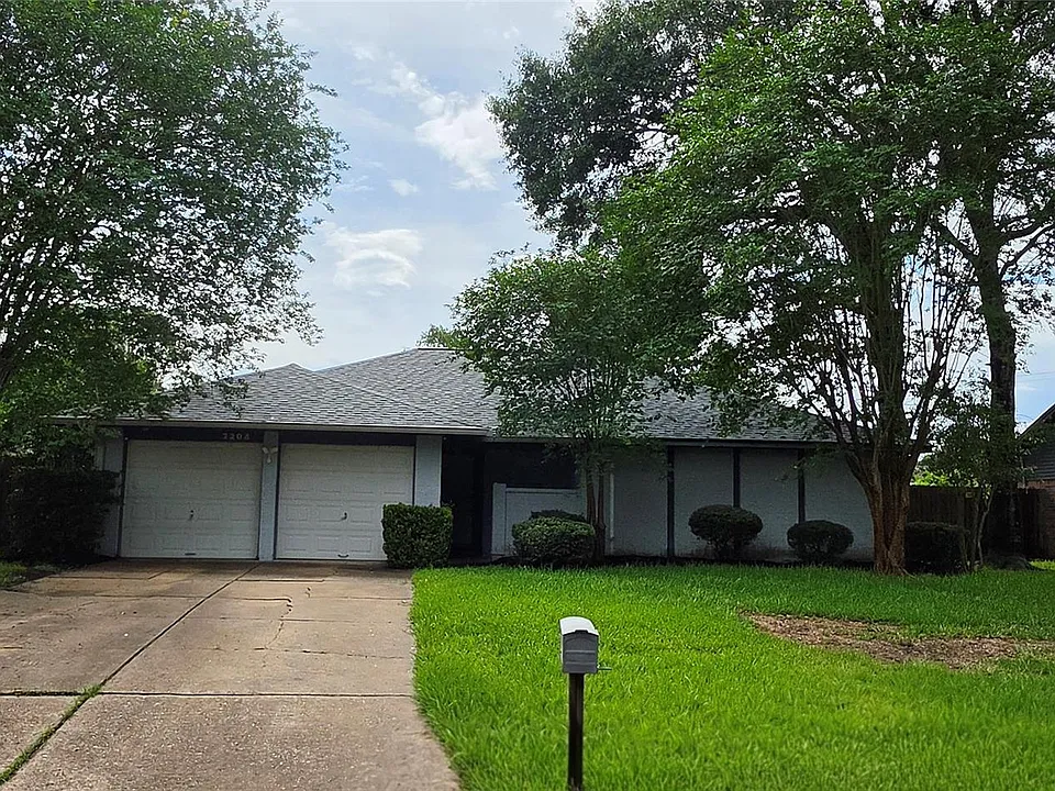 2204 Mimosa Ct