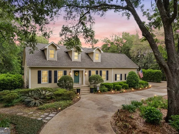 111 Marsh Oak Dr, Brunswick, GA 31525