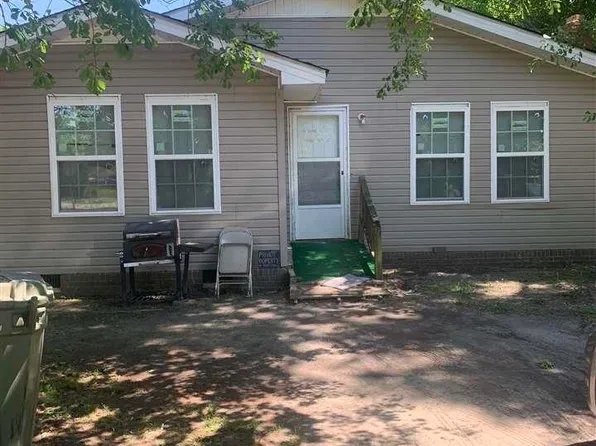 212 N 9th Ave, Dillon, SC 29536