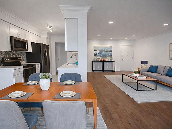 2nd image of 1143 6th St APT 104