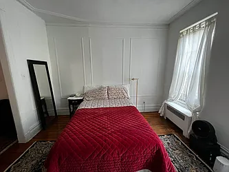 Rented by Salon Realty Corp