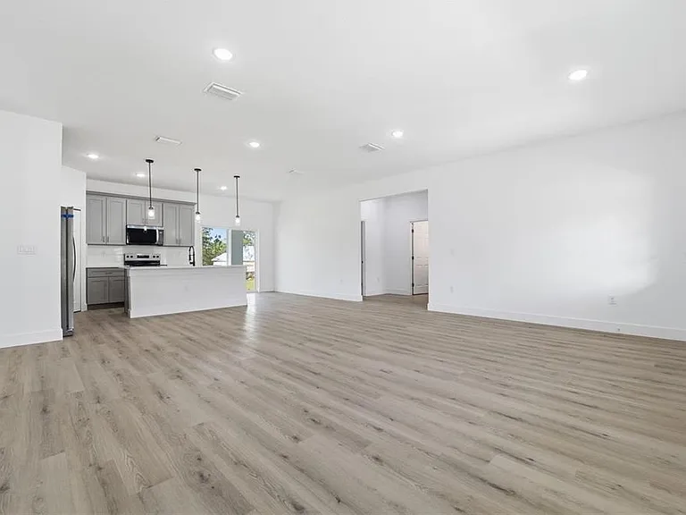 2275 W Linden Dr — Photo 10