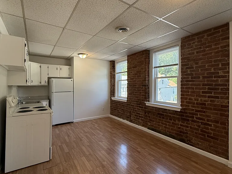 100 River St #3F — Photo 3
