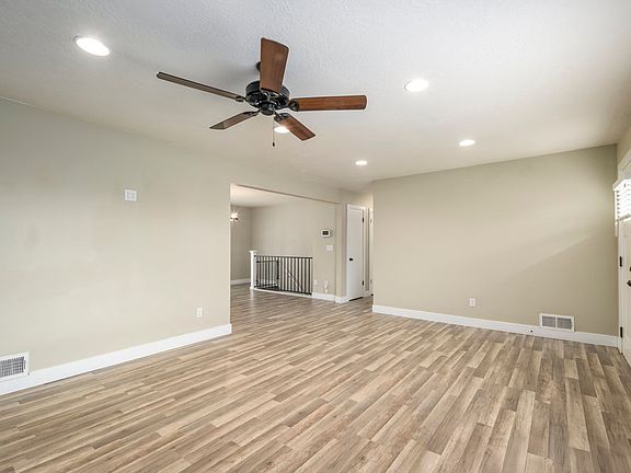 5th image of 181 E 9180 S