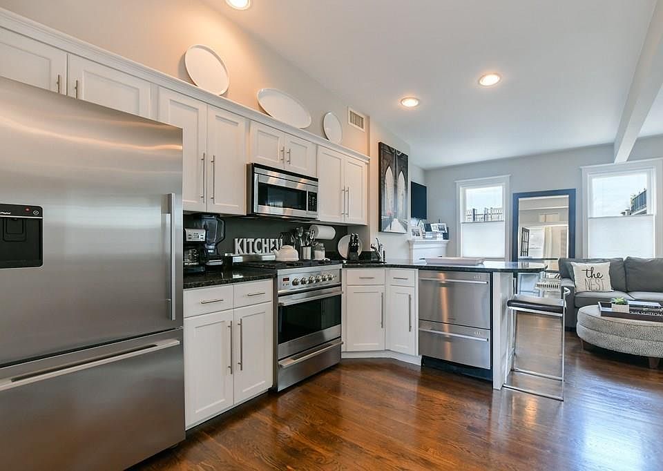 1st image of 523 E 2nd St #3