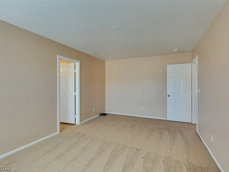 1401 Sycamore Spring Ct — Photo 26