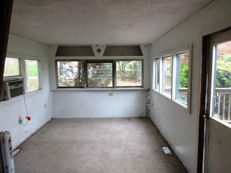 319 W Arch St — Photo 5