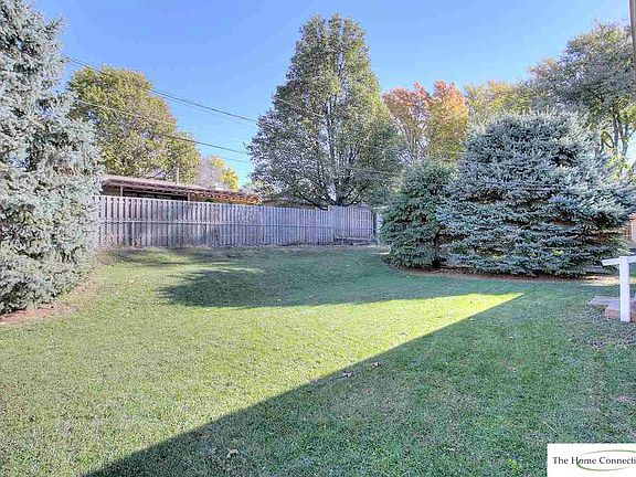 4th image of 8520 Templeton Dr