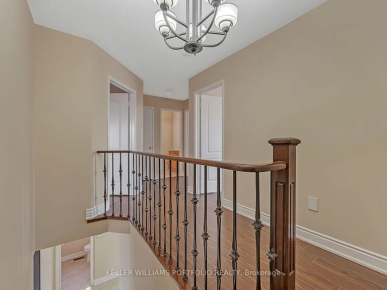 99 Dells Cres — Photo 17
