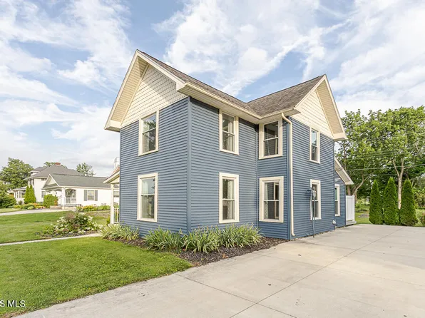 24269 W 2nd St, Grand Rapids, OH 43522