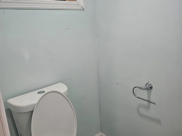 (undisclosed Address), Plainview, NY 11803