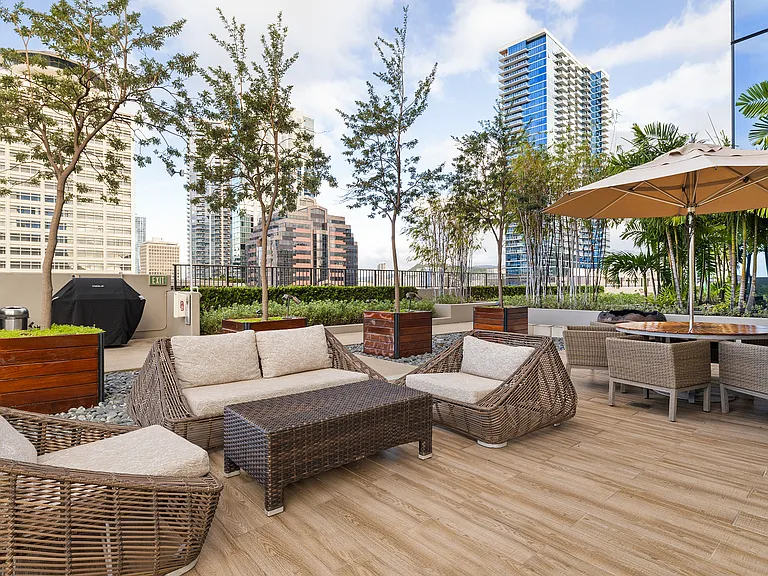 1555 Kapiolani Blvd #1603 — Photo 17