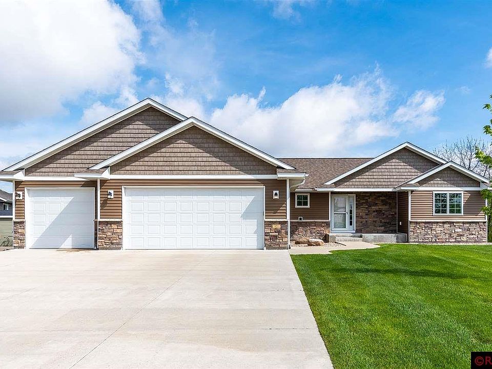 1st image of 421 Crystal Cir