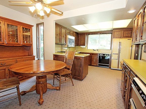 5th image of 4115 106th Pl NE