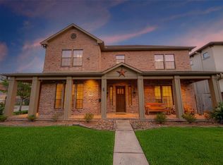 5405 Navarro St, Houston, TX 77056