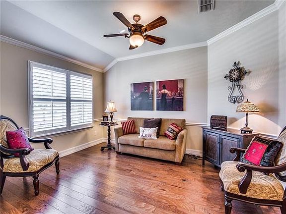 4th image of 5808 King Forest Ln
