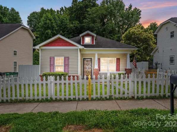 2723 Craddock Ave, Charlotte, NC 28208